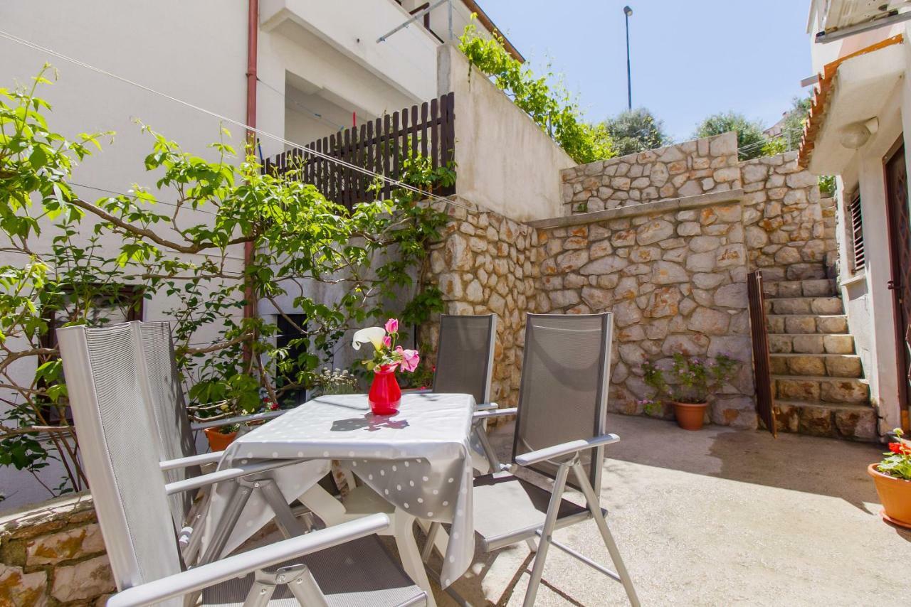 Apartment Budinic Mali Lošinj Екстериор снимка